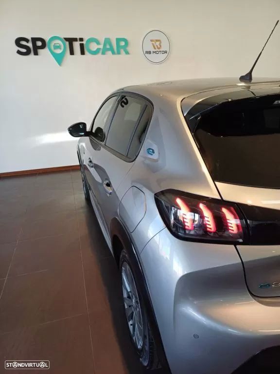 Peugeot e-208 50 kWh Allure Pack - 37
