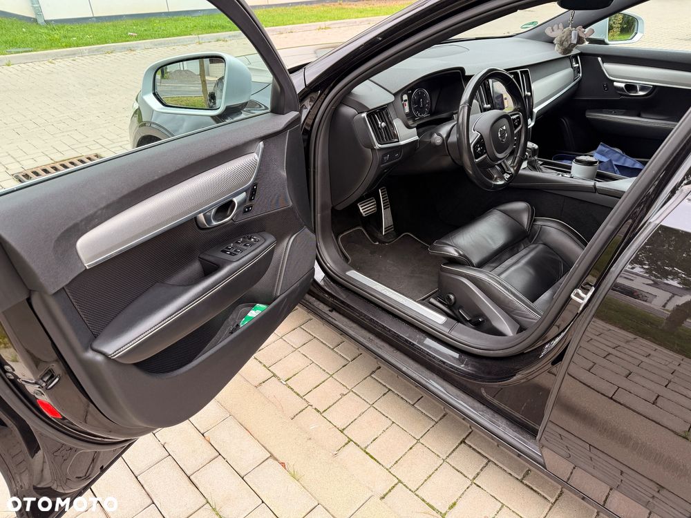 Volvo V90 D5 AWD R-Design - 9