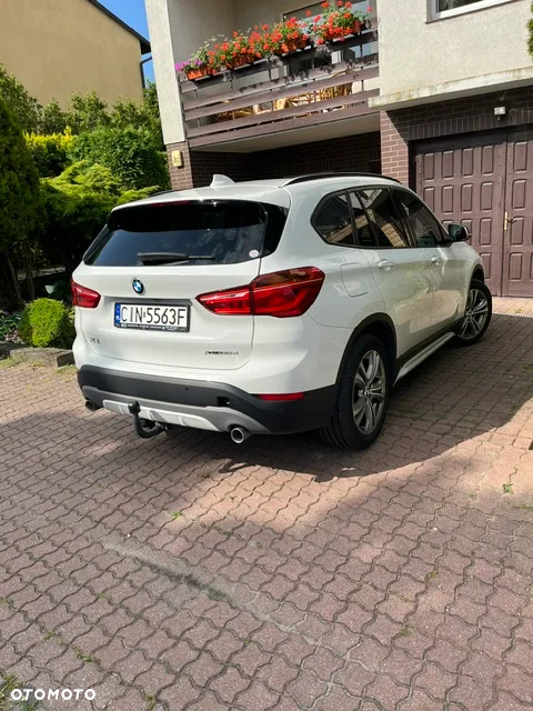 BMW X1 xDrive18d - 4