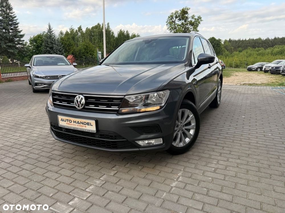 Volkswagen Tiguan - 1