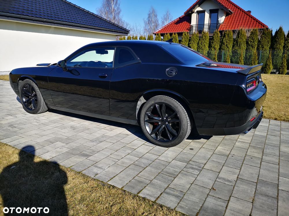 Dodge Challenger Automatik R/T Plus - 2