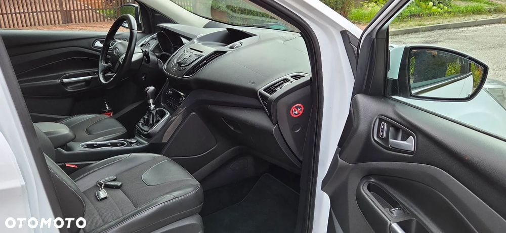 Ford Kuga 2.0 TDCi 4x4 Titanium - 10