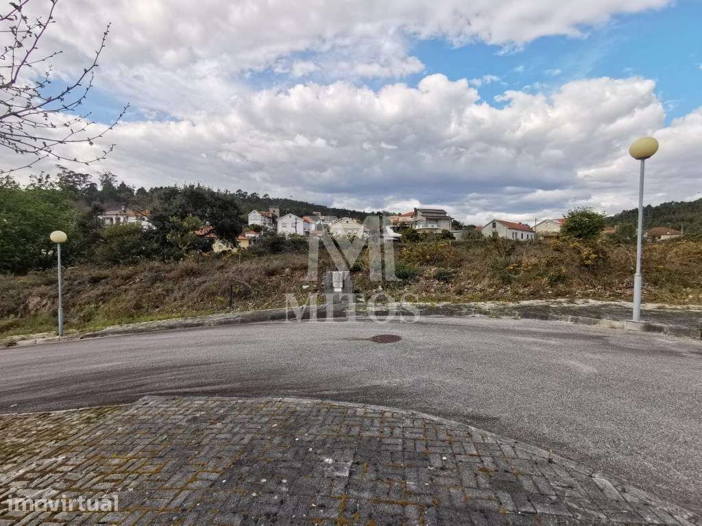 Excelente lote de construção para moradia geminada, para venda, em ... - Grande imagem: 4/5