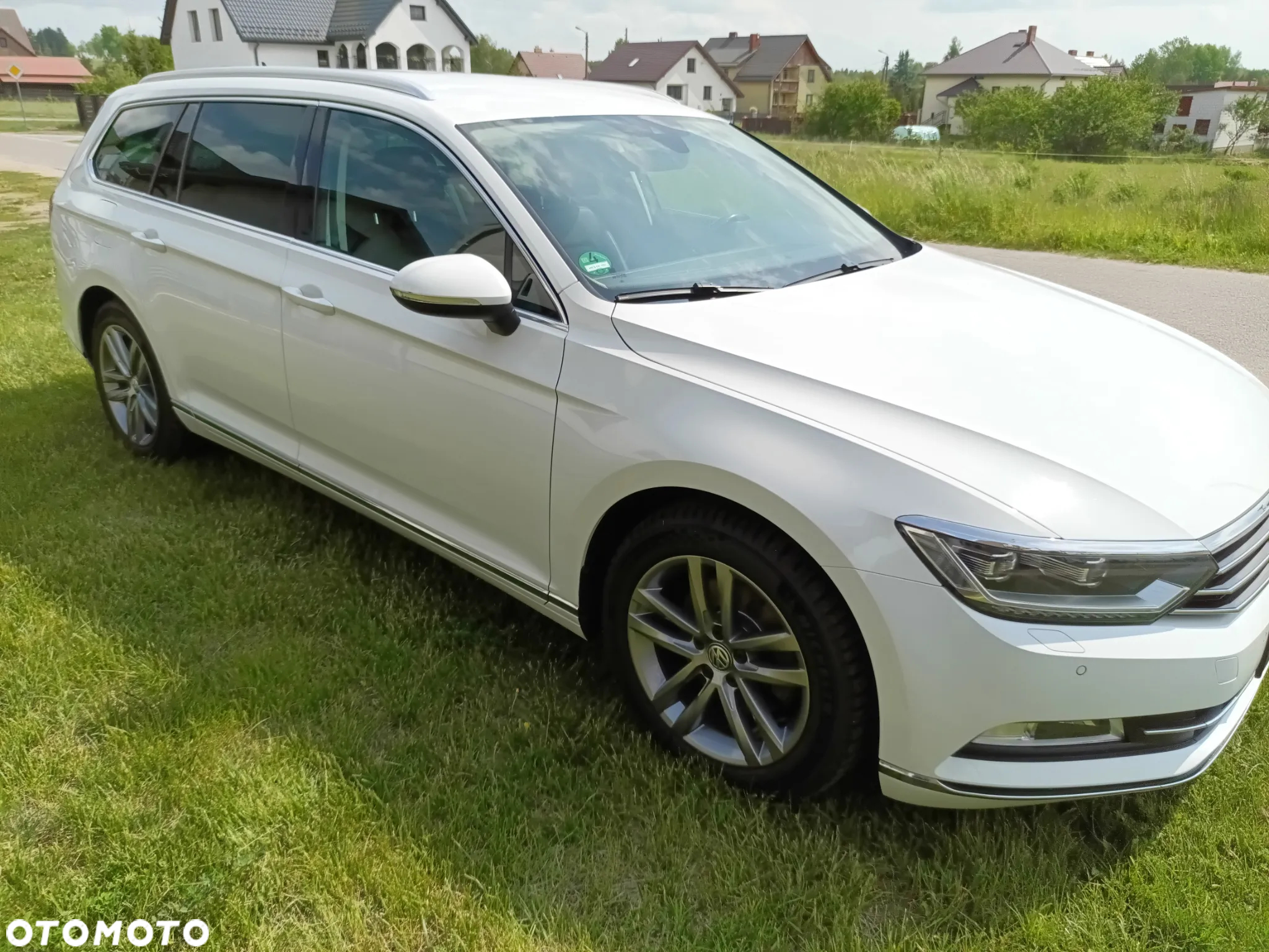 Volkswagen Passat - 8