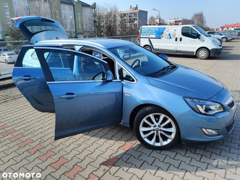 Opel Astra 1.4 Turbo - 11