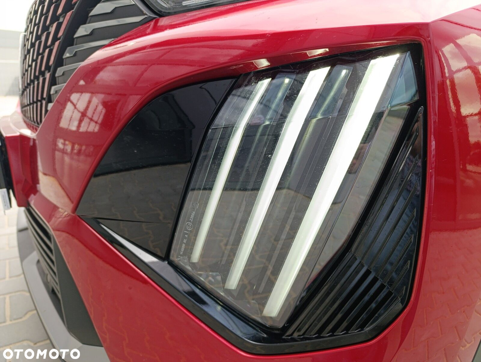 Peugeot 2008 PureTech 100 Allure S&S BVM6 - 10