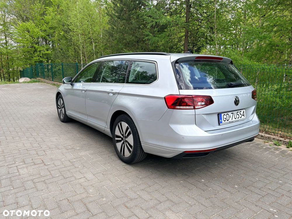 Volkswagen Passat 2.0 TDI EVO Business DSG - 5