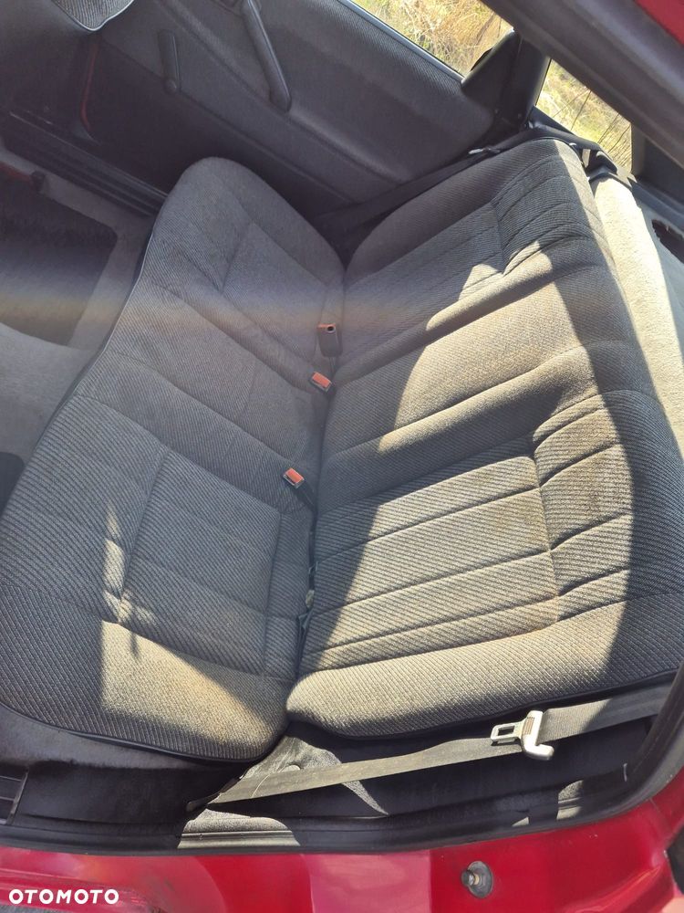 Volkswagen Passat 1.8 CL - 12