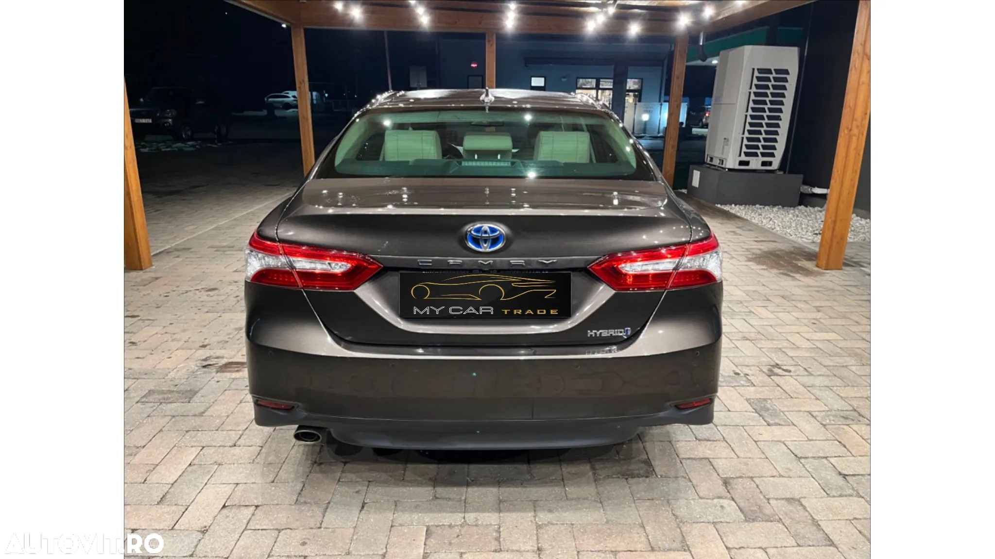 Toyota Camry Executive - 3