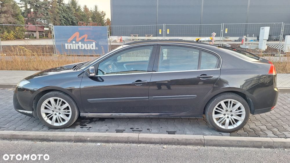 Renault Laguna 2.0 dCi FAP Initiale - 8