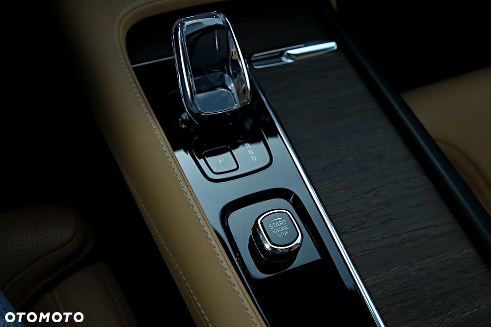 Volvo V90 B5 D AWD Ultimate Dark - 31