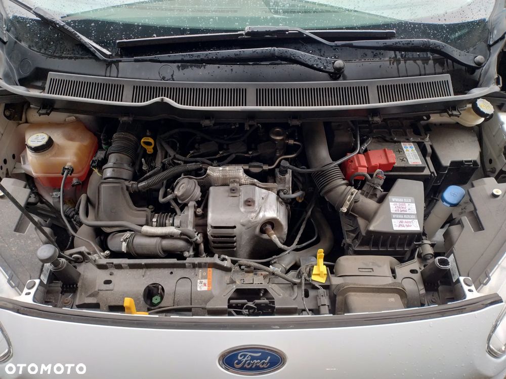 Ford Tourneo Courier 1.0 EcoBoost S&S Titanium - 18