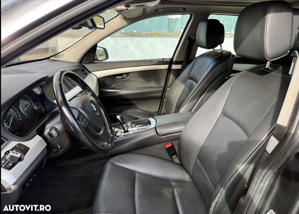 BMW Seria 5 535i - 12