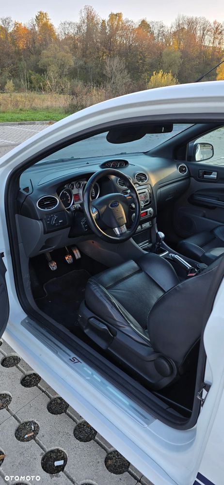 Ford Focus ST - 6