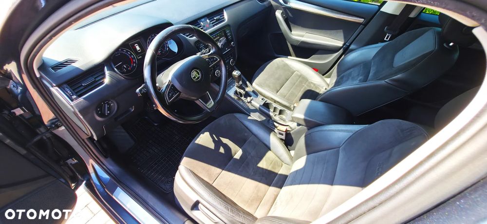 Skoda Octavia 2.0 TDI 4x4 DSG Scout - 21