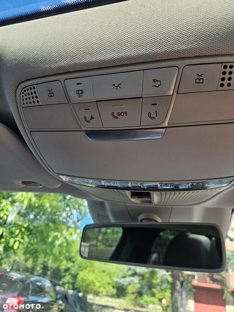 Mercedes-Benz Klasa E 200 4-Matic 9G-TRONIC - 39