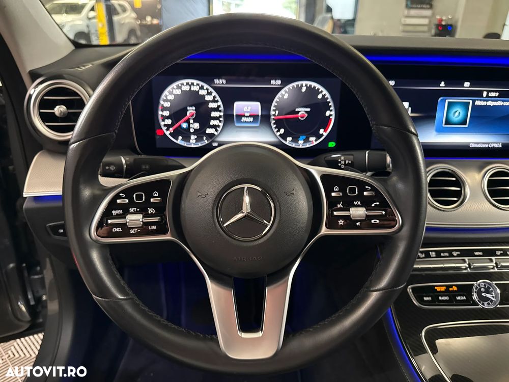 Mercedes-Benz E - 17