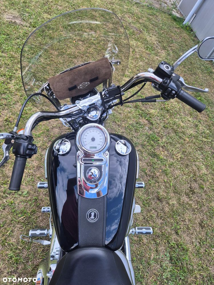Harley-Davidson Dyna Super Glide - 12