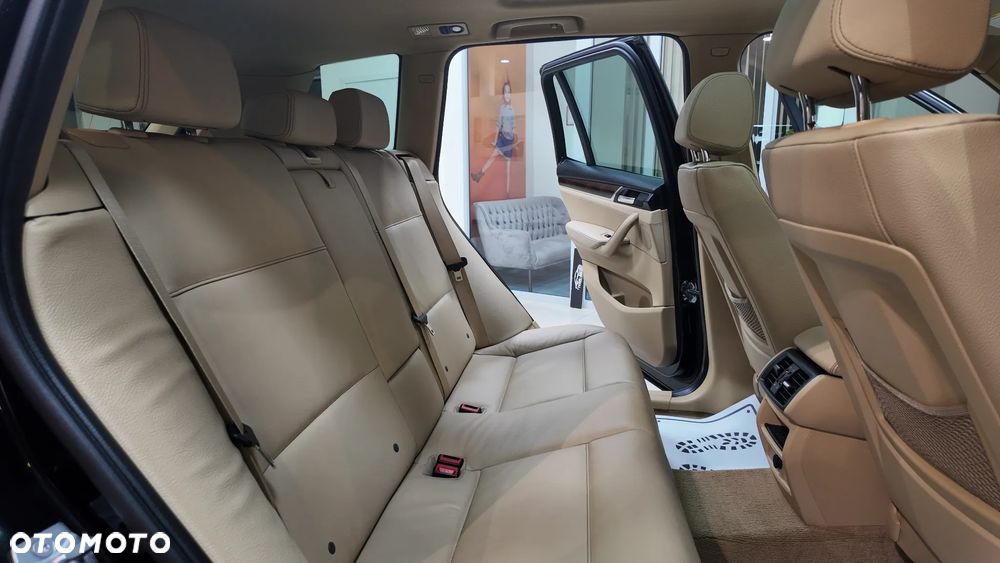 BMW X3 xDrive28i xLine sport - 33