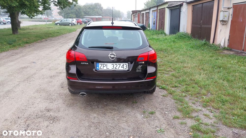 Opel Astra 1.4 T Enjoy - 4