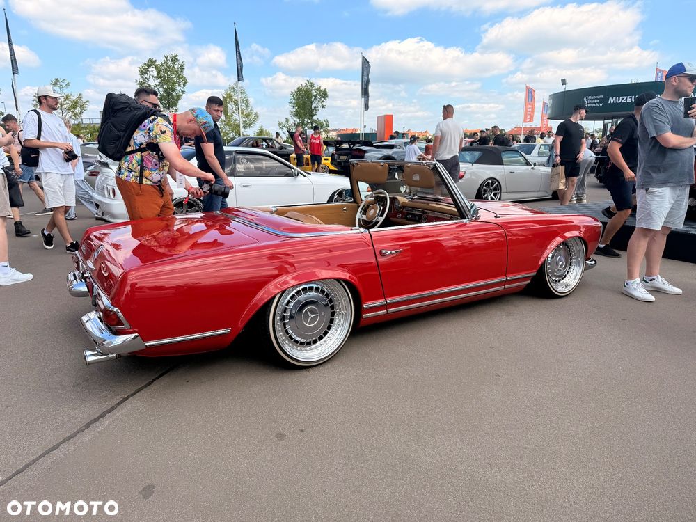 Mercedes-Benz SL - 21