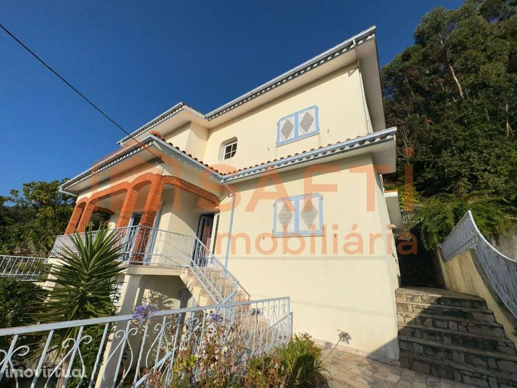 Moradia T4 - Grande imagem: 2/51