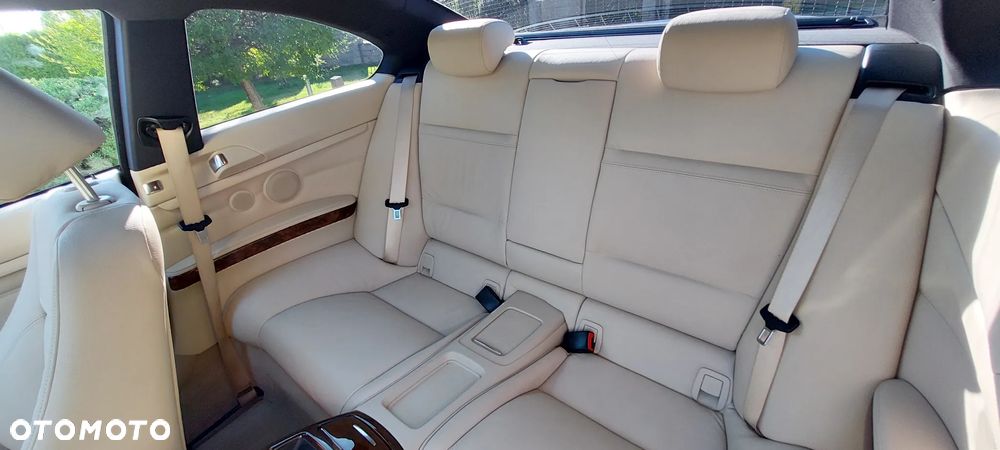 BMW Seria 3 335i - 18