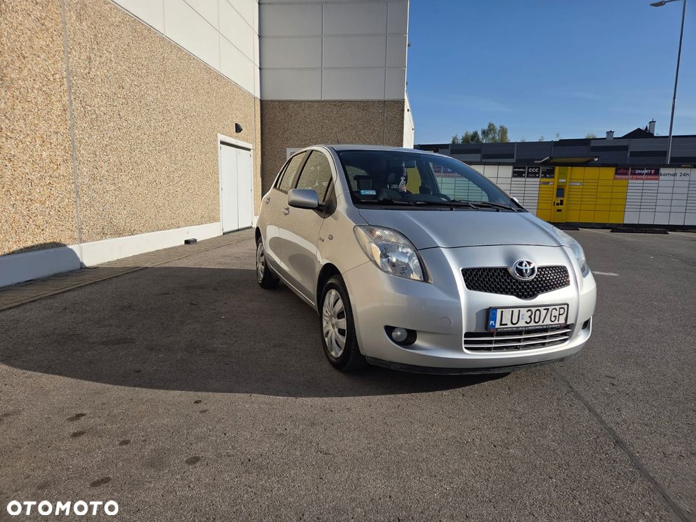 Toyota Yaris 1.4 D-4D Sol - 2