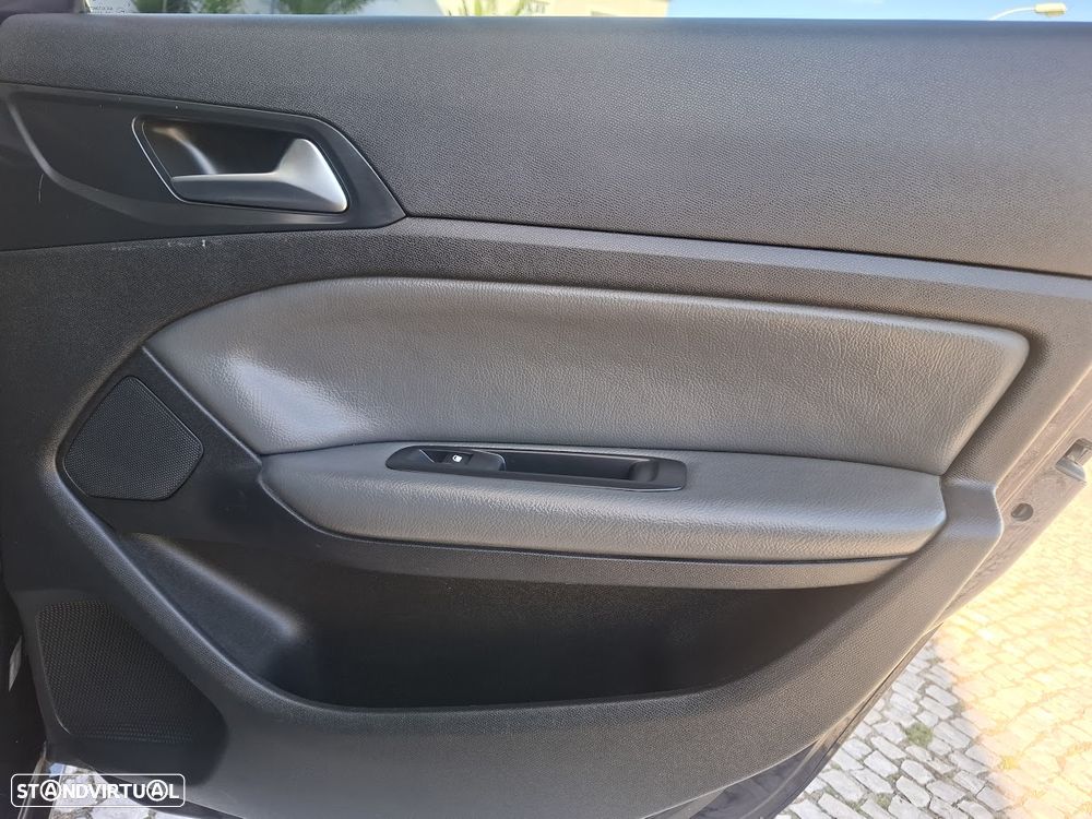 Peugeot 308 SW BlueHDi 120 Stop & Start Allure - 35