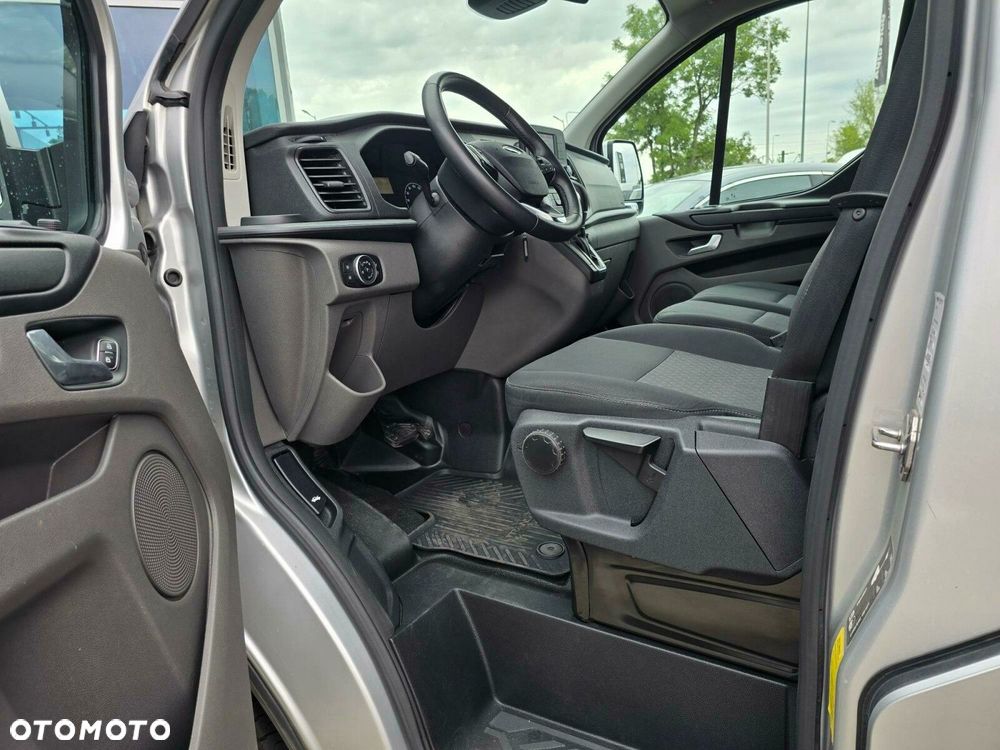 Ford Transit Custom - 13