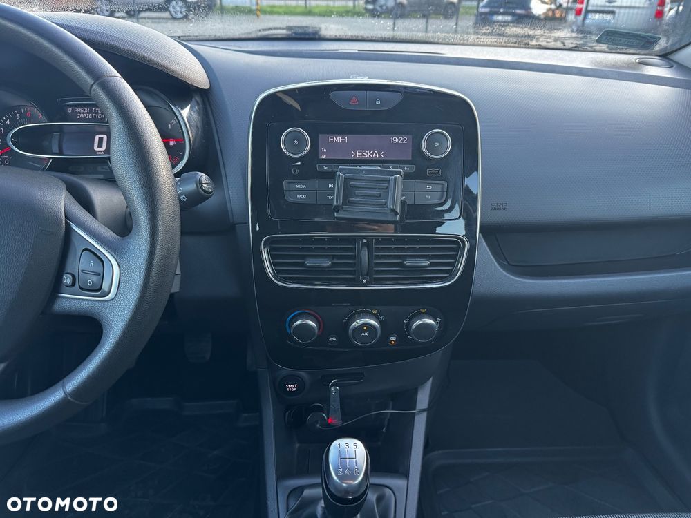 Renault Clio 1.2 16V 75 Start - 15