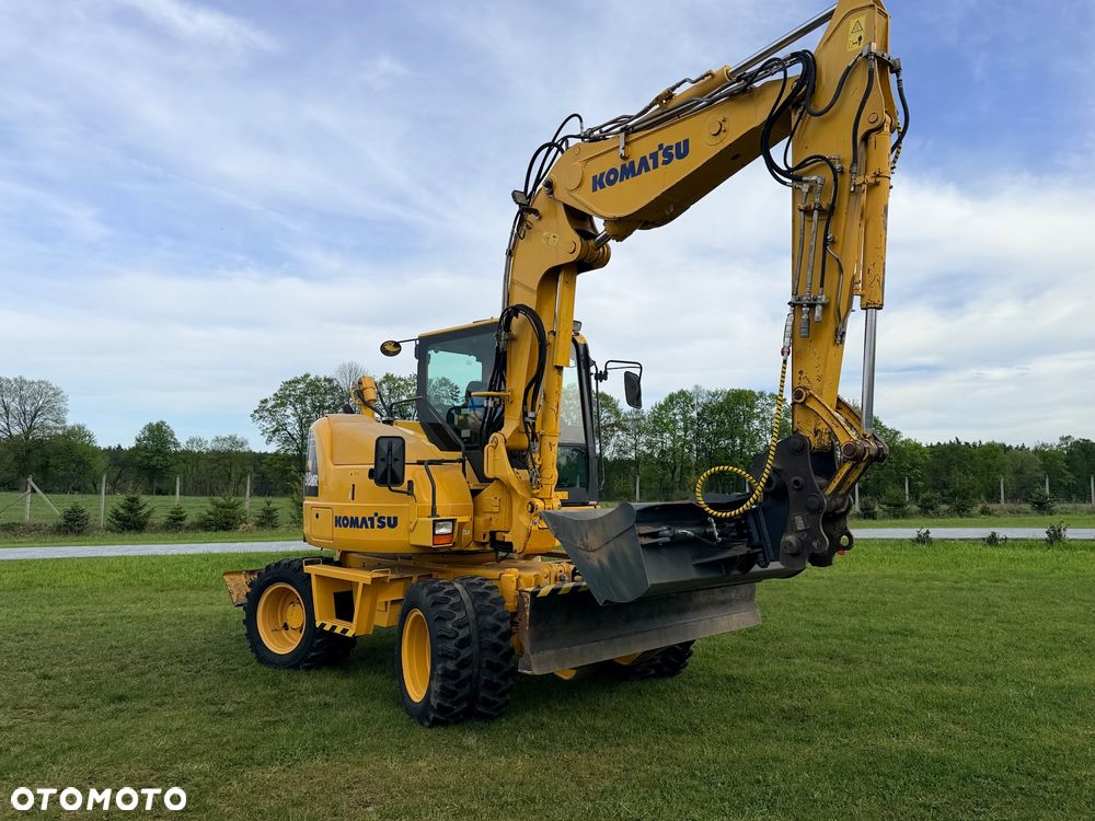 Komatsu 4x4x4 ramię łamane Koparka kołowa KOMATSU  PW98MR-8 10ton 4x4x4 ośki skrętne Ramię 3x łamane BEZ DPF i ADBLUE 4 cyl dodatkowe wyjścia hydr Pług Podpory 2012 szybka zwinna Prosto z importu 1 właściciel Cat TEREX Liebherr Wacker Pw 98 Mr 8 11 - 13