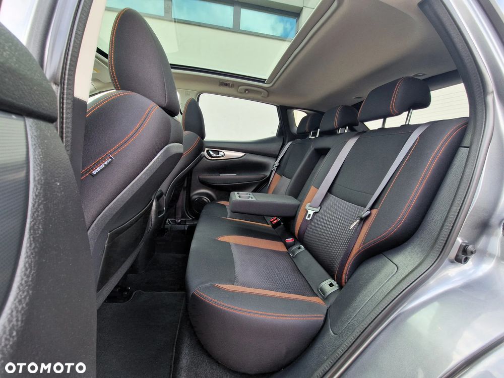 Nissan Qashqai 1.3 DIG-T N-WAY - 25