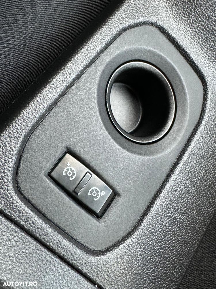 Dacia Duster - 32