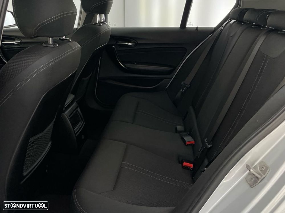 BMW 116 d Line Sport - 12