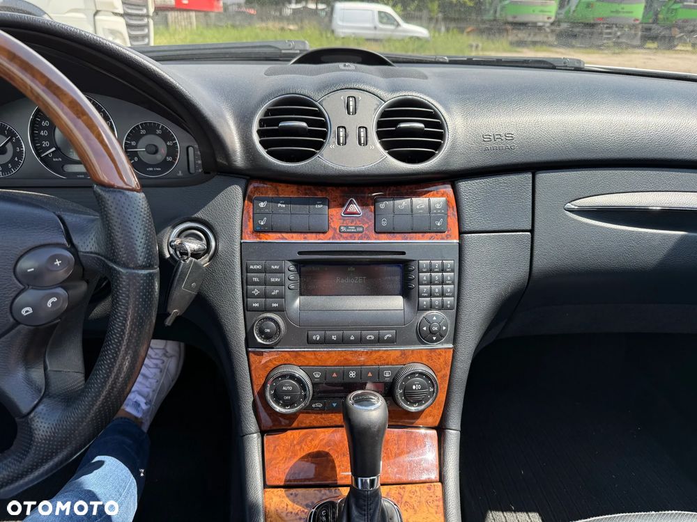 Mercedes-Benz CLK 320 CDI 7G-TRONIC Elegance - 2