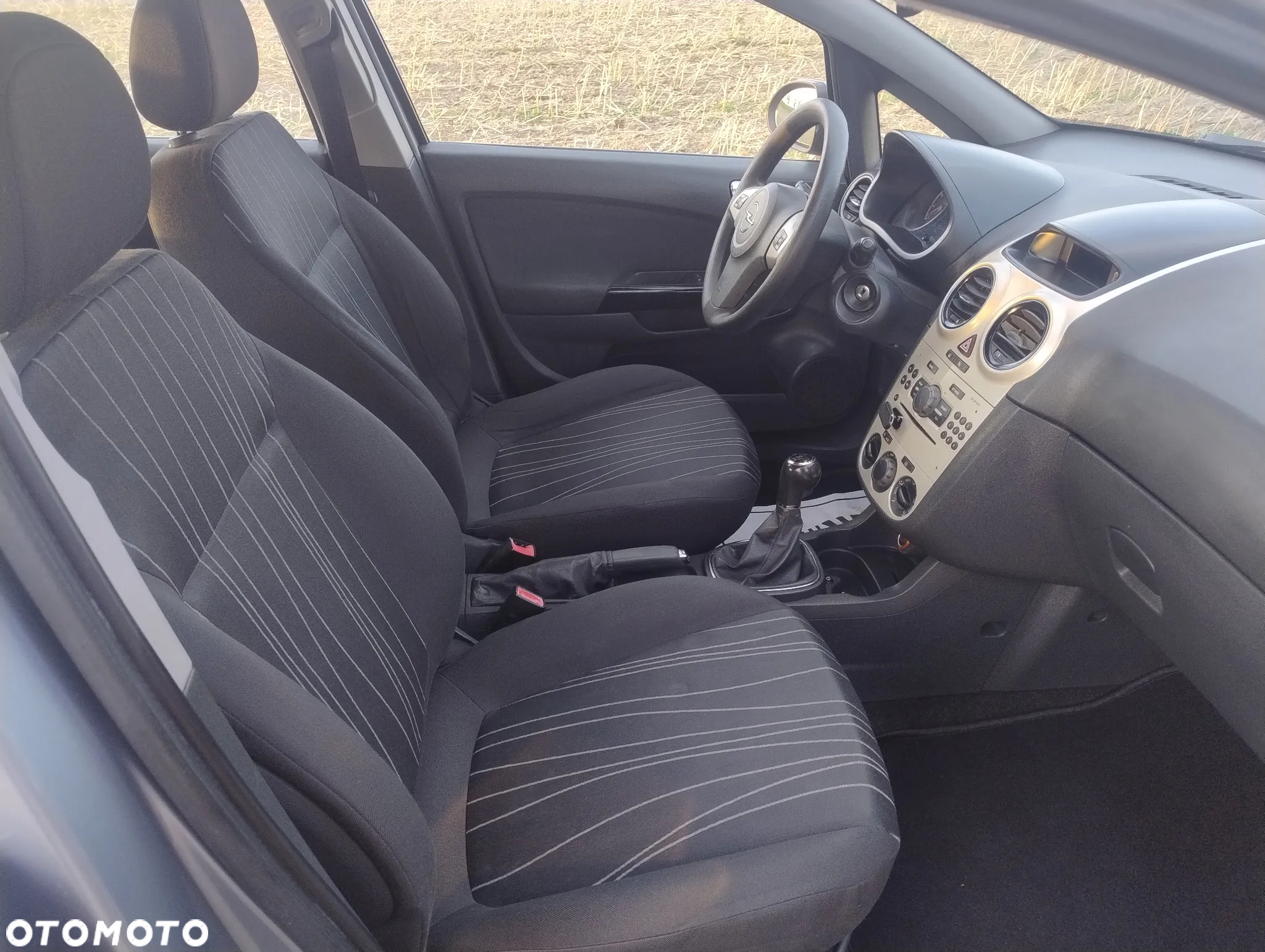 Opel Corsa 1.2 16V Cosmo - 14