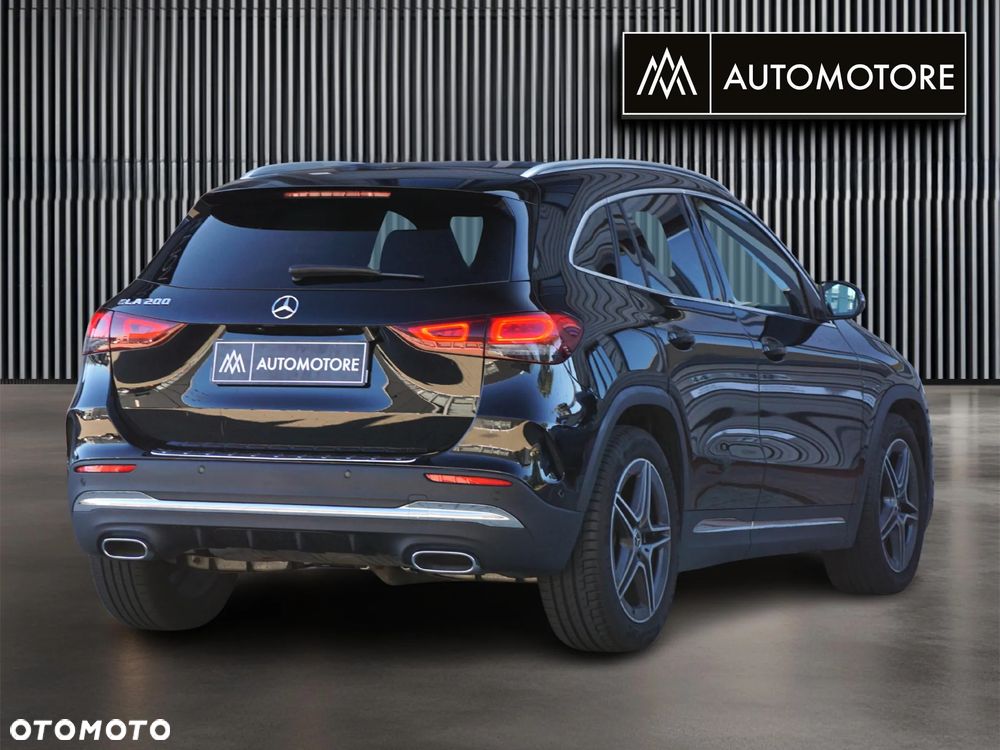 Mercedes-Benz GLA 200 AMG Line - 9