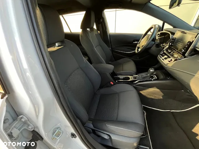 Toyota Corolla 1.8 Hybrid Comfort - 18