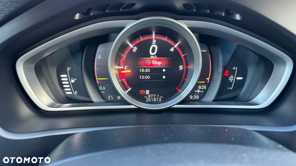 Volvo V40 D2 Inscription - 26