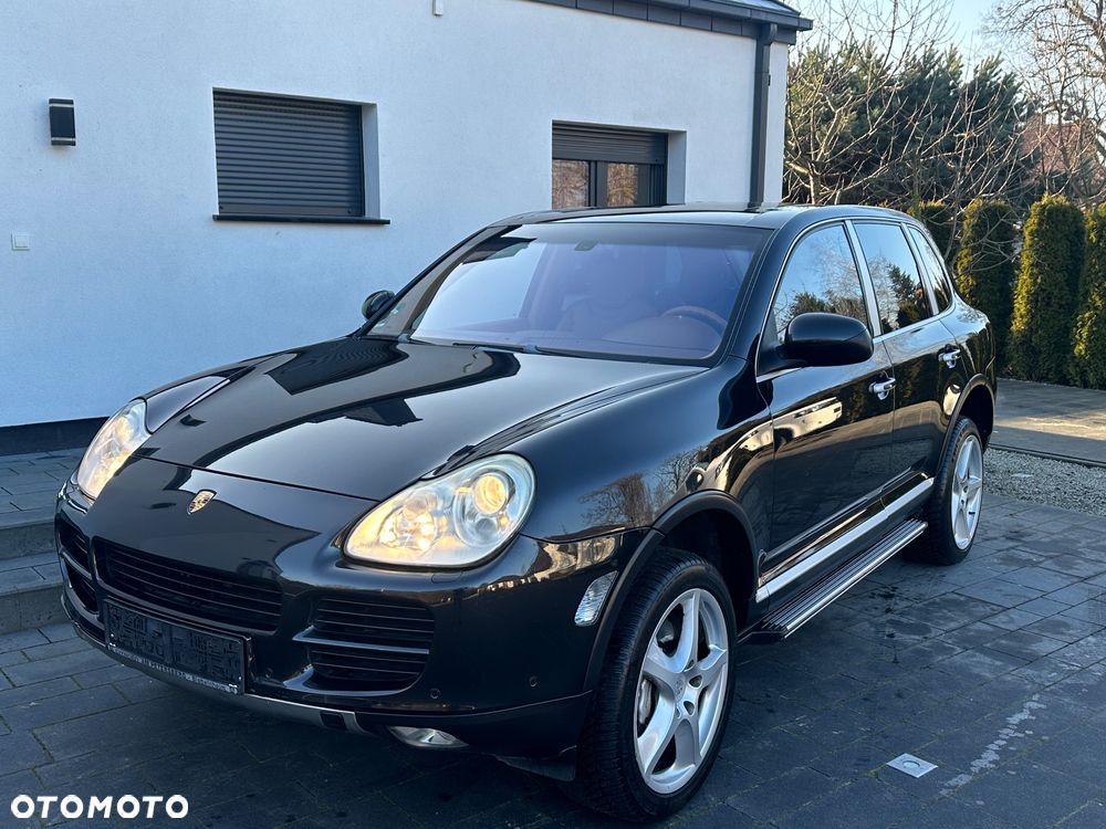 Porsche Cayenne - 2