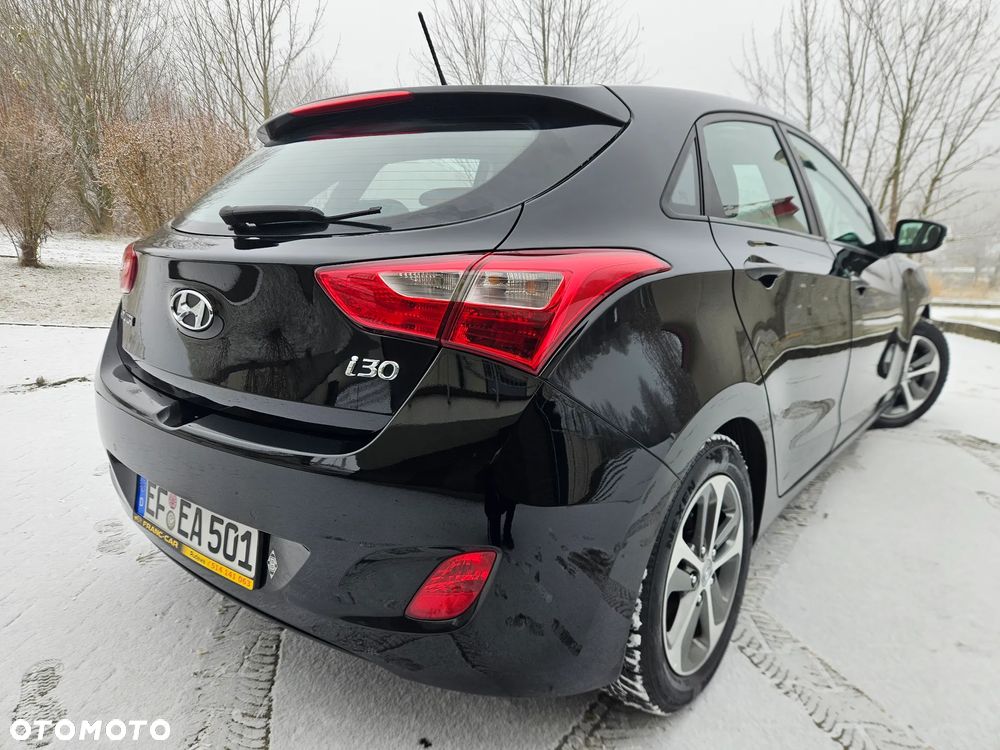 Hyundai i30 1.4 Fifa World Cup Edition - 28