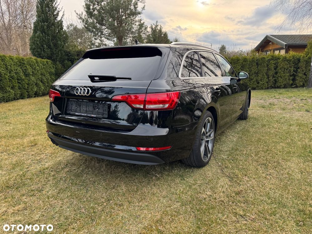 Audi A4 Avant 2.0 TDI ultra S tronic - 5