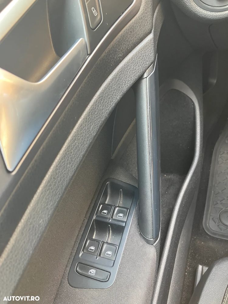 Volkswagen Golf - 20
