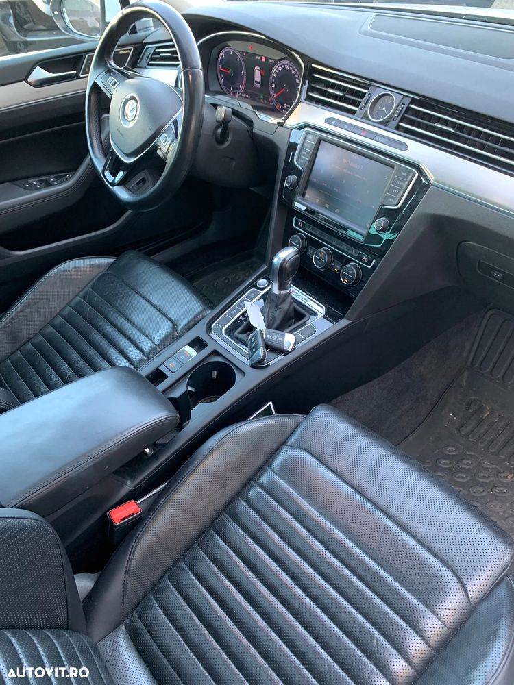 Volkswagen Passat 2.0 TDI SCR 4Motion DSG Highline - 7