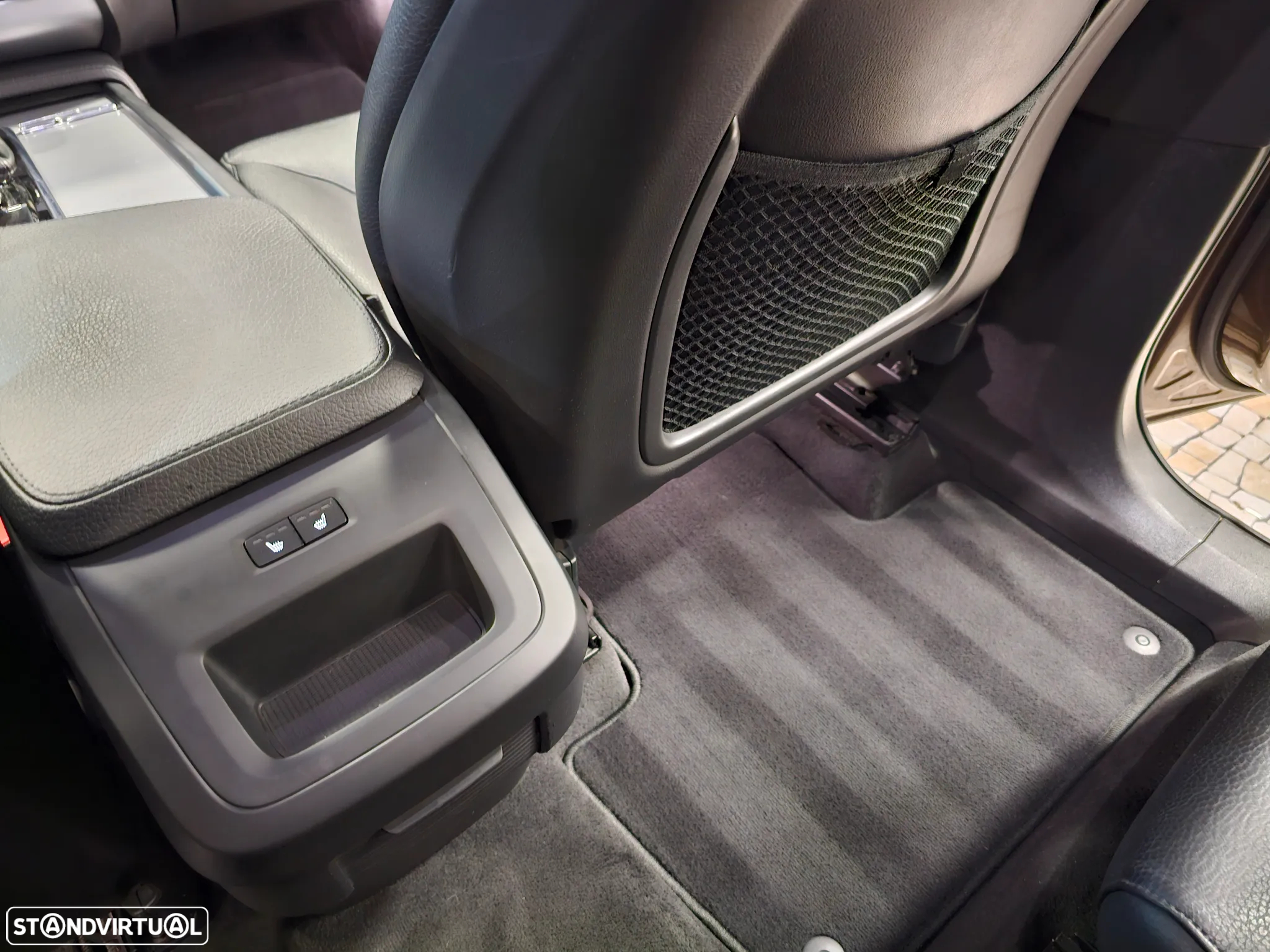 Volvo XC 90 2.0 D4 Momentum - 23