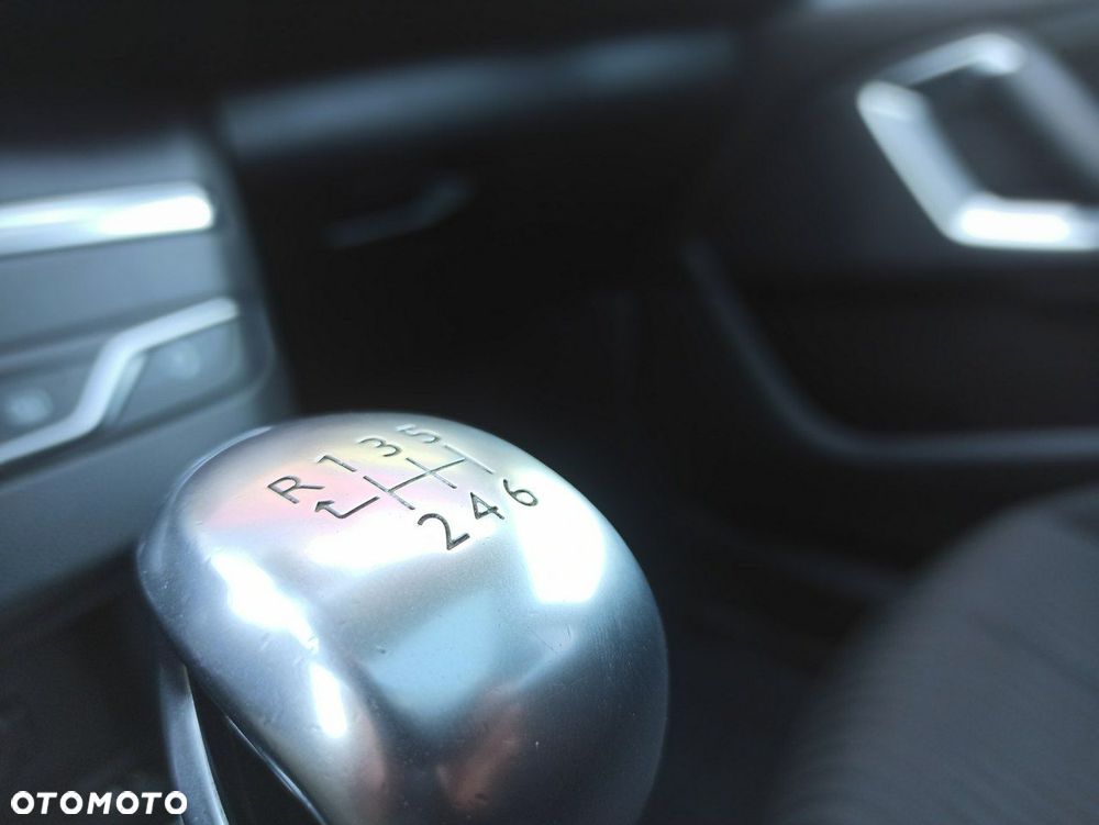 Peugeot 308 1.6 THP Allure - 25