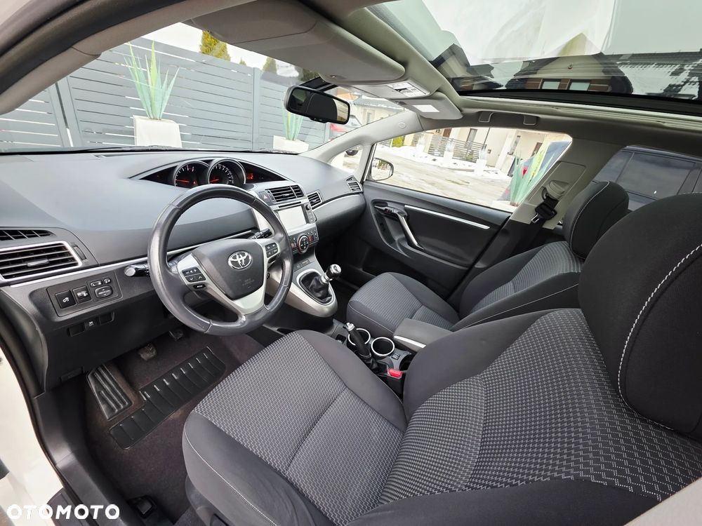 Toyota Verso 1.6 D-4D Premium - 5