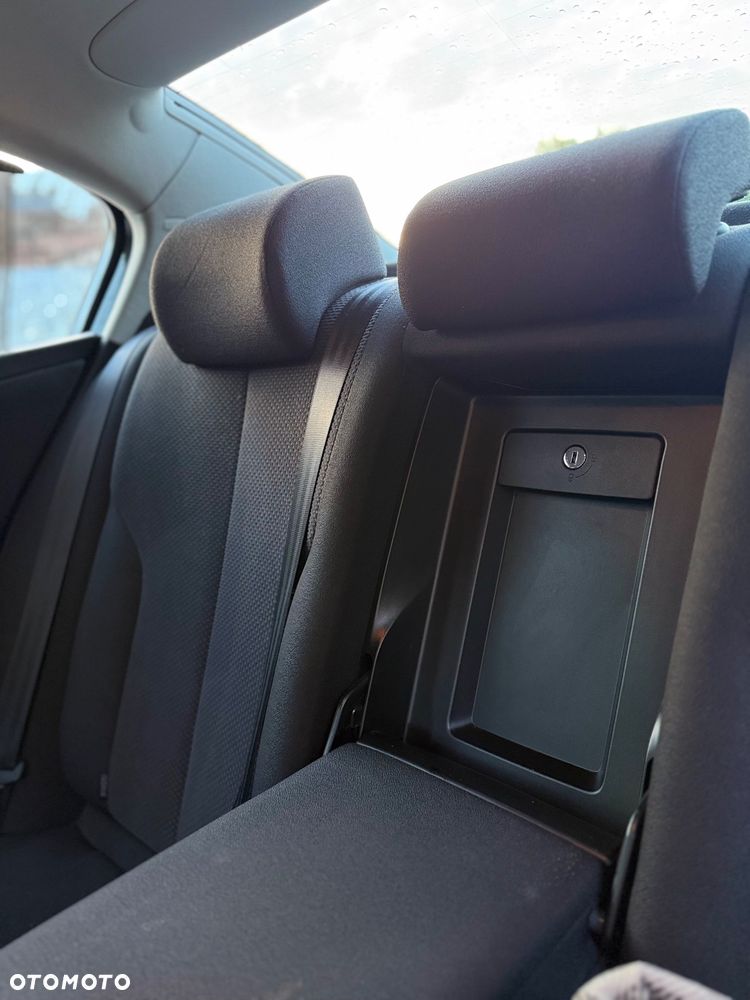 Volkswagen Passat 2.0 TDI Comfortline Optimum - 16