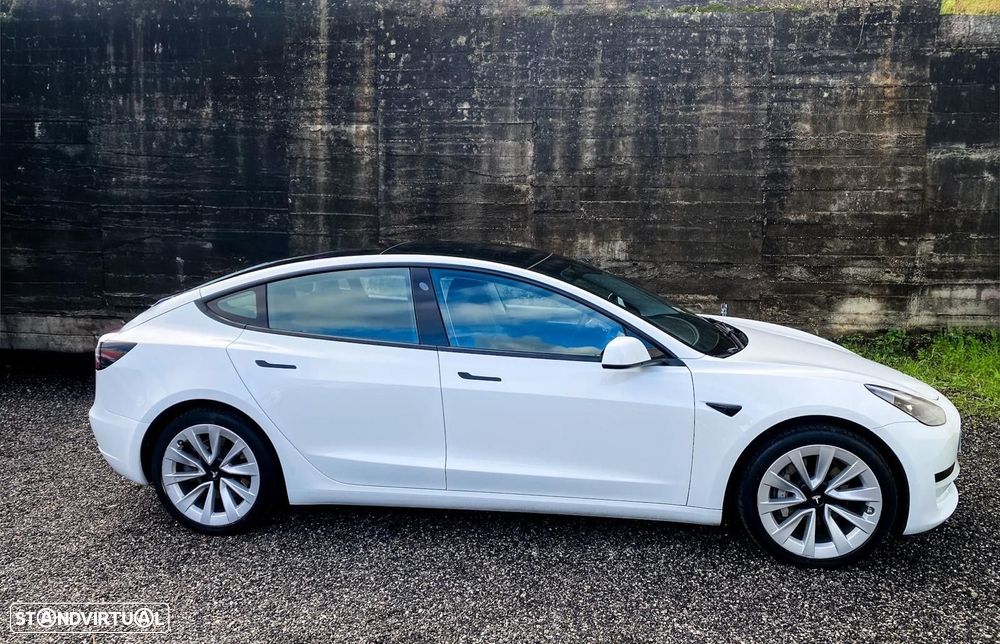 Tesla Model 3 Standard Range Plus RWD - 2